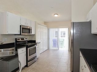 244 NW 207th Ter, Pembroke Pines, FL 33029
