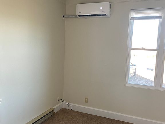 4th image of 228 Olen Dr #C
