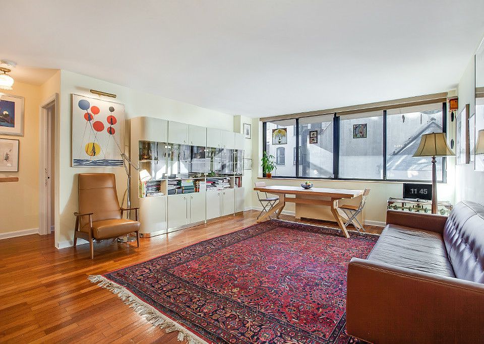 1st image of 330 E 75th St APT 3E