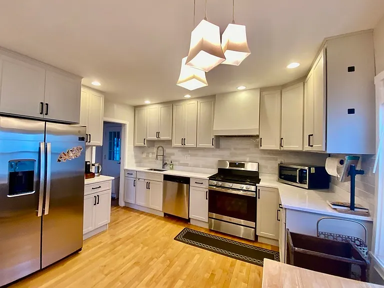 7 Vincent Ave — Photo 11
