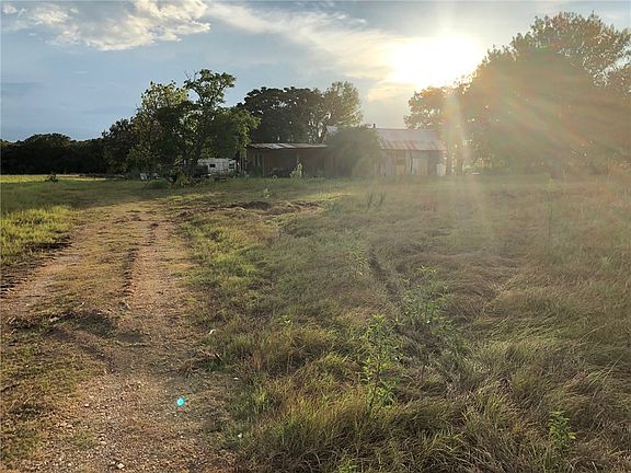 4th image of 3056 County Road 320