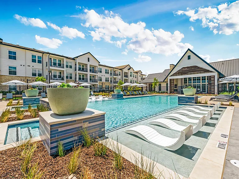 Atlas Bluewood Apartments — Photo 45