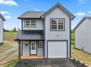 910 Lacy Ct, Sevierville, TN 37862