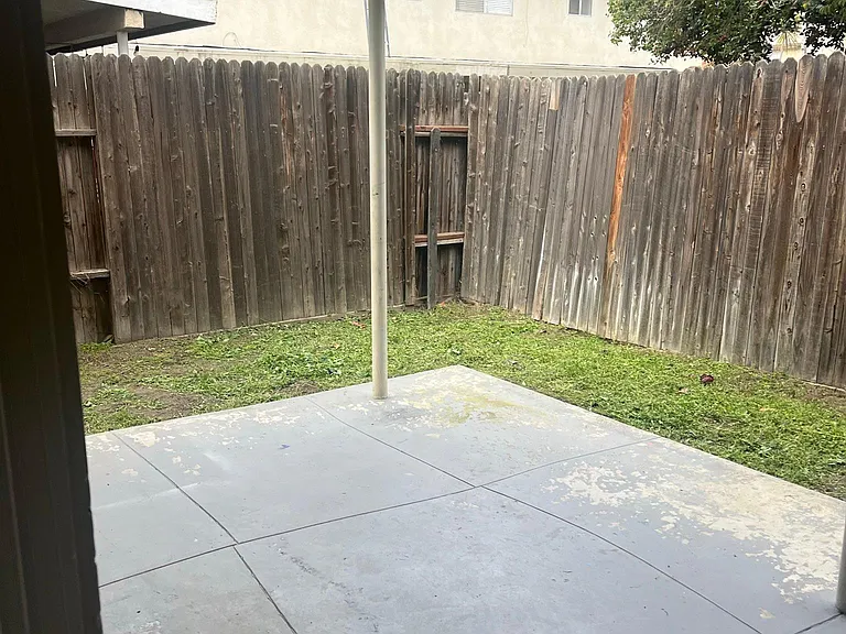 6300 Spice Way — Photo 7