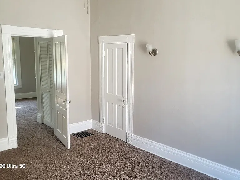 1801 Faraon St — Photo 3