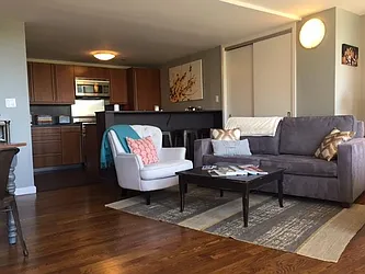 Rented by R New York