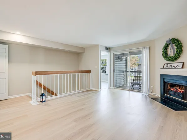 13633 Orchard Dr #3633, Clifton, VA 20124