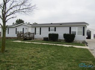 8277 Latcha Rd, Perrysburg, OH 43551