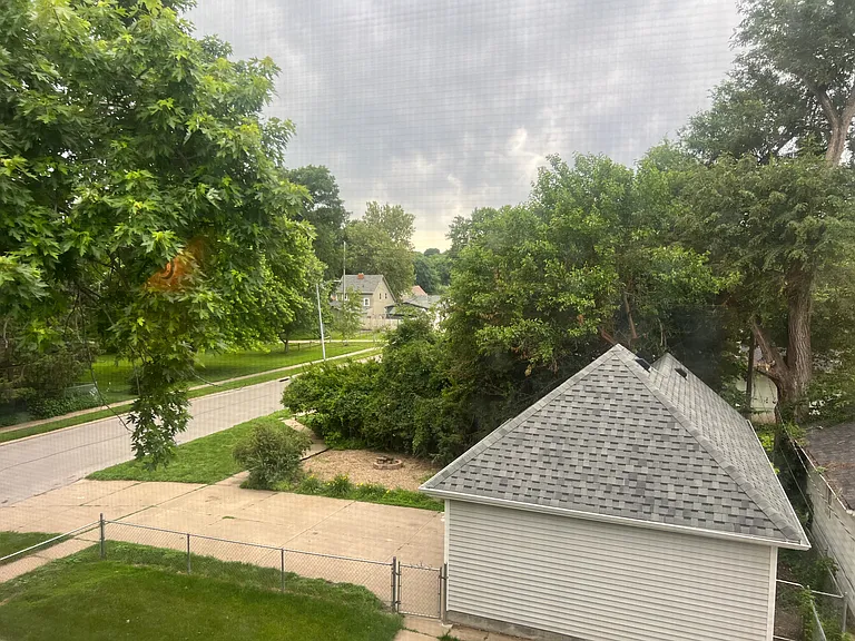 2356 S 35th Ave — Photo 34