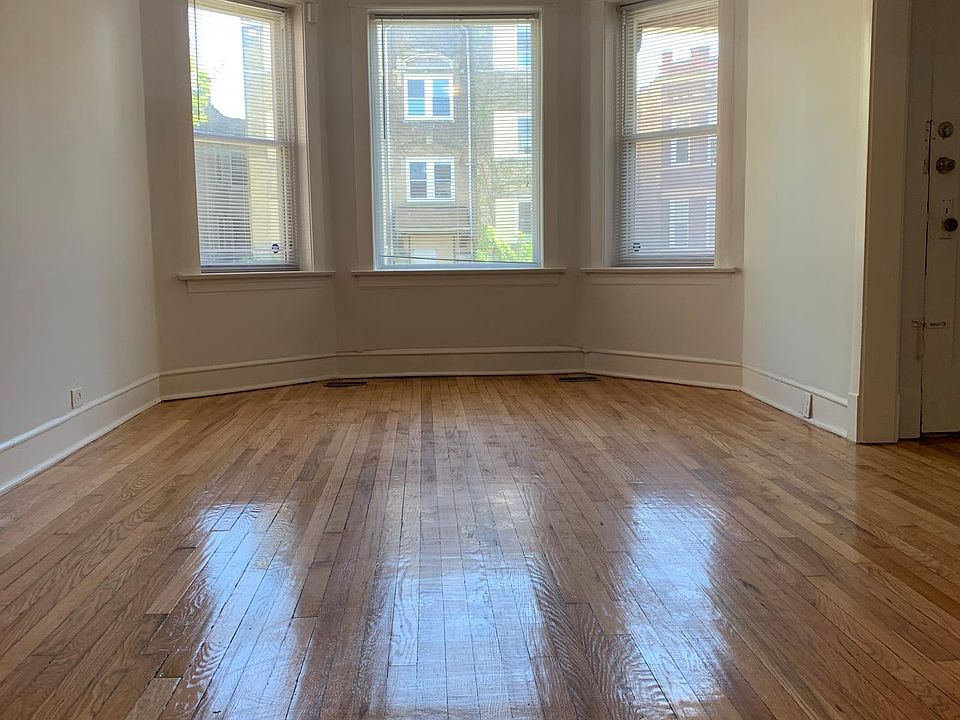 2nd image of 4836 W Jackson Blvd #1
