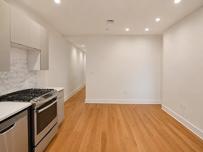 252 Schenectady Ave #1E — Photo 2