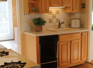 112 Cottage St FLOOR 1, Franklin, MA 02038