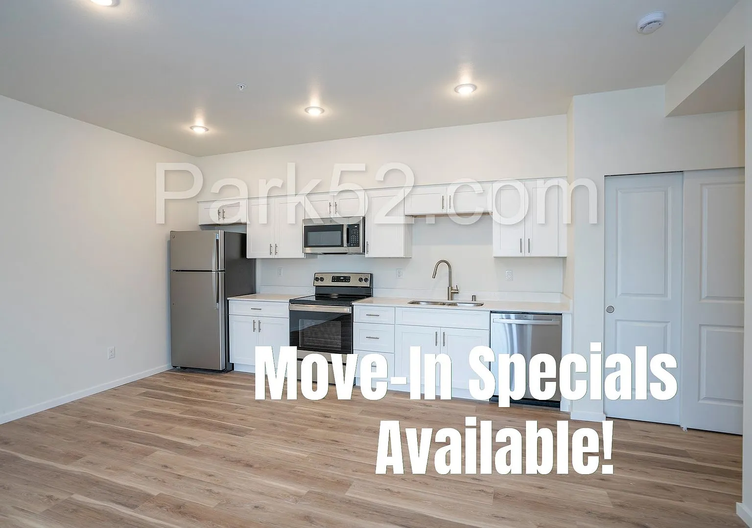 Move-In Specials! Small Pet Friendly Upscale 2 Bedroom Apartment — Photo 2