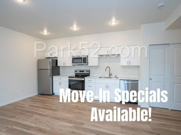 Spacious 1 & 2 Bedroom Apartments | In-Unit Washer/Dryer | Small Pet Friendly