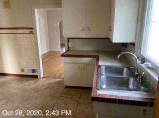 2111 73rd St, Kenosha, WI 53143