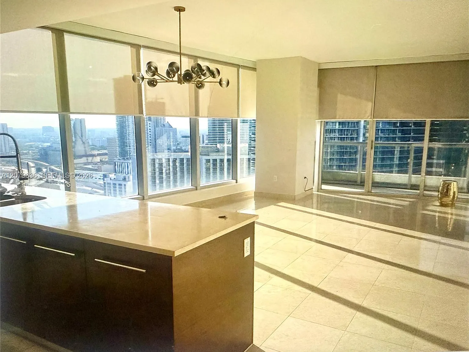 Iconbrickell Condo No 1 — Photo 4