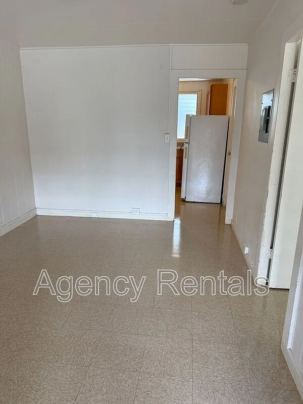 2 bed, 1.0 bath, 550 sqft, $1,800 — Photo 1