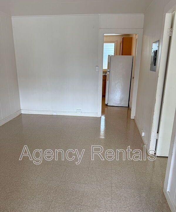1st image of 1141 Rycroft St APT B