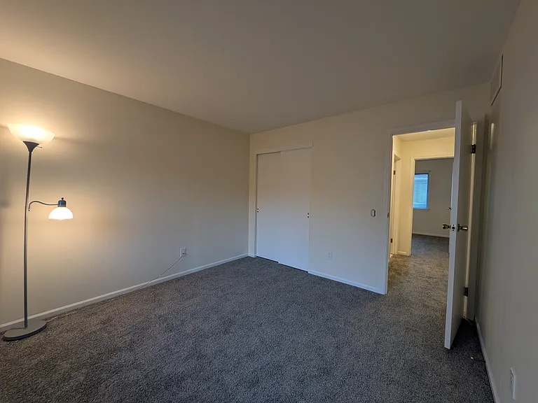 Milrace Dr — Photo 8