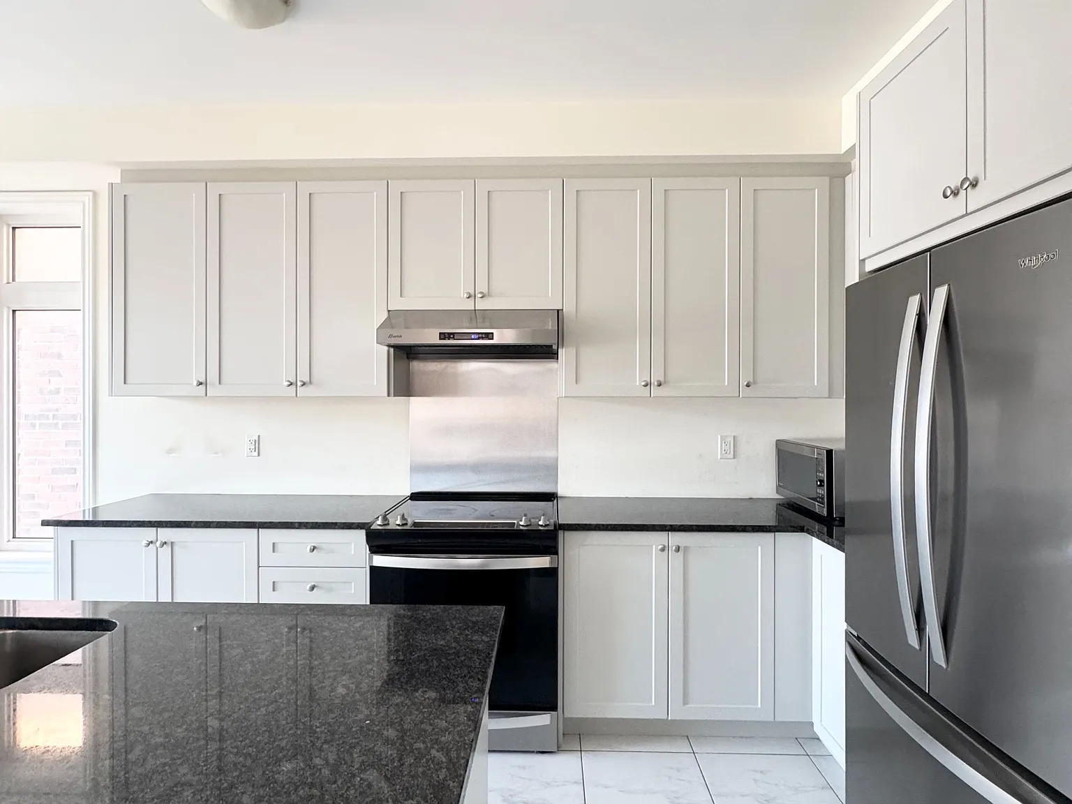 4 bed, $3,800 — Photo 4