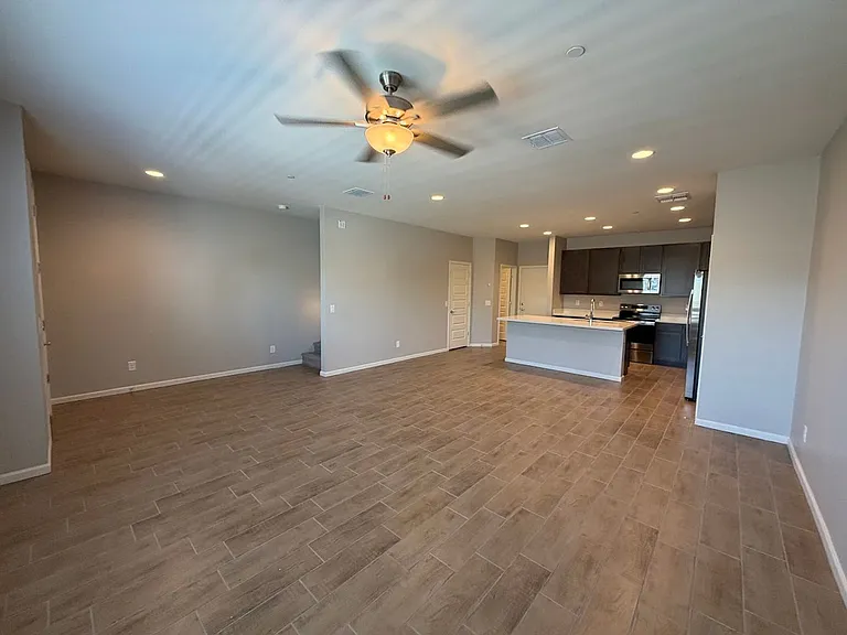 733 E Commonwealth Ave #22 — Photo 7