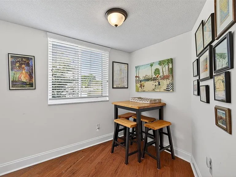 1200 N Shore Dr NE #201 — Photo 29