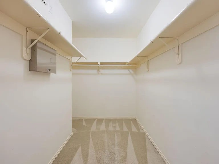 20602 Naples Terrace Ln — Photo 14