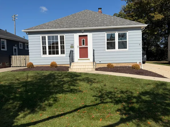 12209 Thraves Rd, Garfield Heights, OH 44125