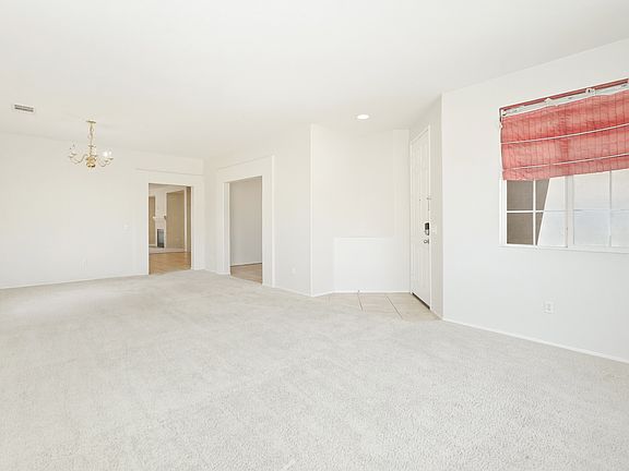 4th image of 2639 Belvedere Ln