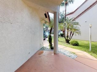 10921 W Broward Blvd, Plantation, FL 33317