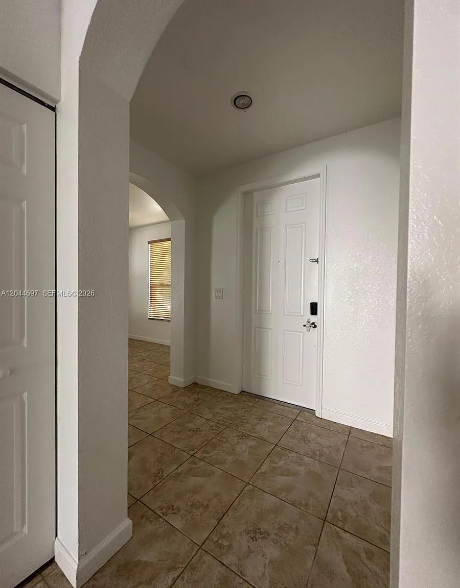 Kendall Commons Residenti — Photo 4
