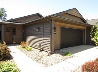 13508 Suncrest Ct, Strongsville, OH