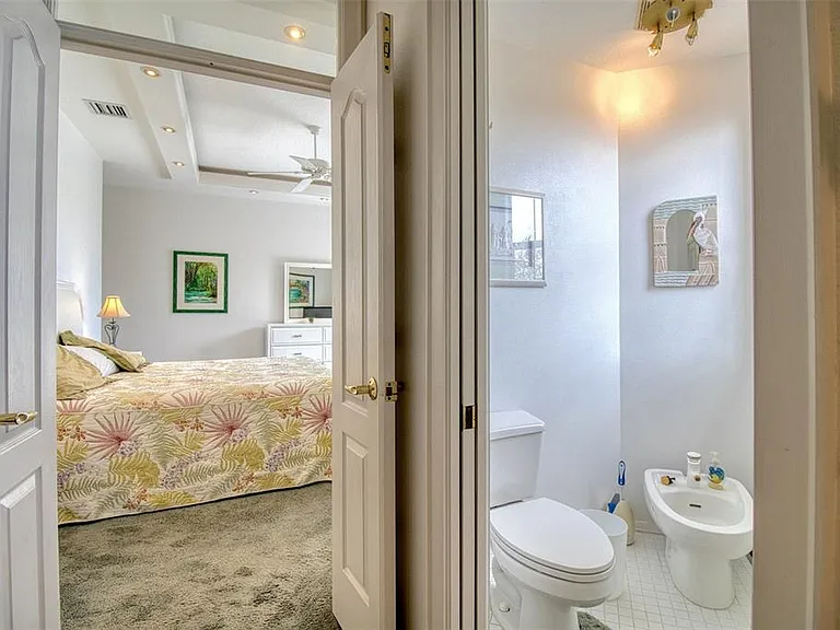 131 Sands Point Dr — Photo 34