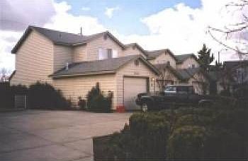 2nd image of 2721 NE Mesa Ct APT 1
