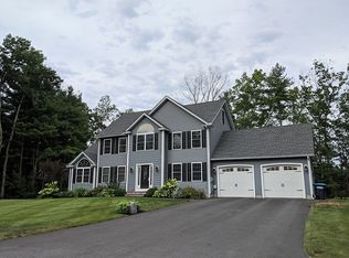 19 Brunswick Cir, Pelham, NH 03076