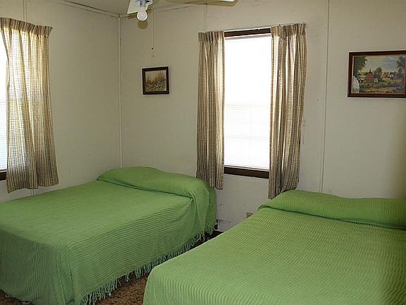 3rd image of 10045 Friendship Cir