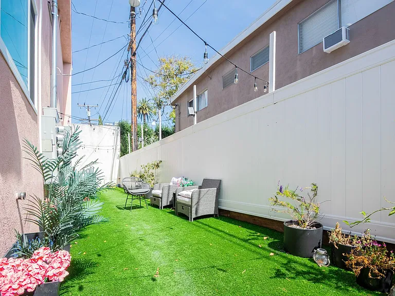 1236 N Ogden Dr — Photo 18