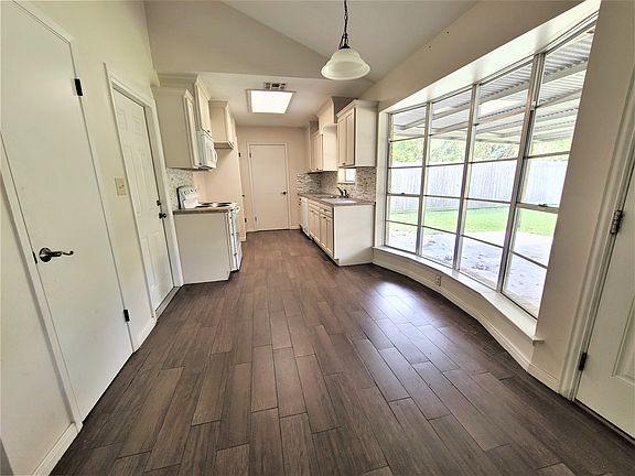 dining area_11242021