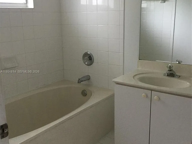2885 SW 127th Ave — Photo 10