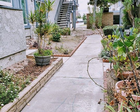 3rd image of 1390 Church St #44