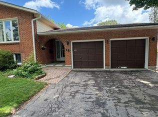 48 Cavalier Pl, Waterloo, ON N2L 5K7