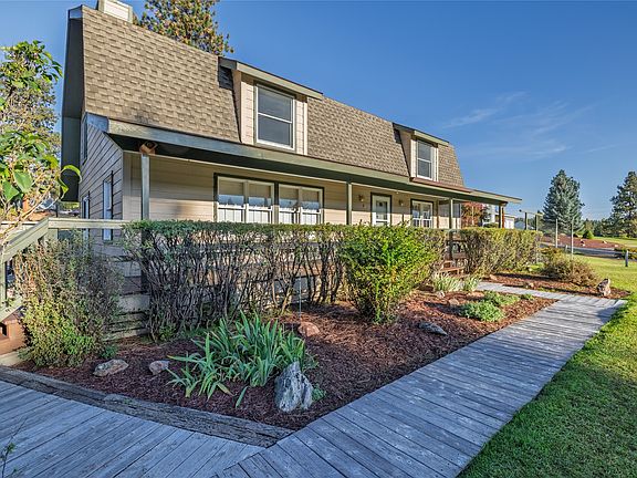 2nd image of 67 Pine Ridge Cir