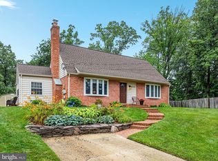 6812 Cabot Ct, Springfield, VA 22152