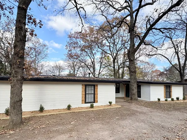 23244 E 754th Rd, Tahlequah, OK 74464