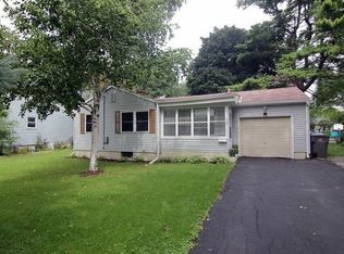 445 Falcon Cir, Madison, WI 53716