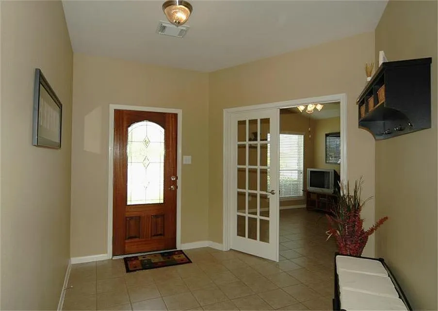 Photo 2 of 30 - 13110 Rippling Creek Ln - Pearland, TX Building Photo - 13110 Rippling Creek Ln