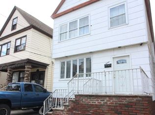 15 Story Ct, Bayonne, NJ 07002