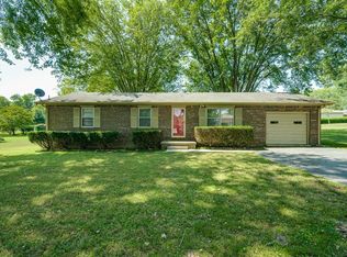 1555 Flintwood Ave, Cookeville, TN 38506