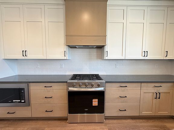 3rd image of 6379 S Ray Dr #104