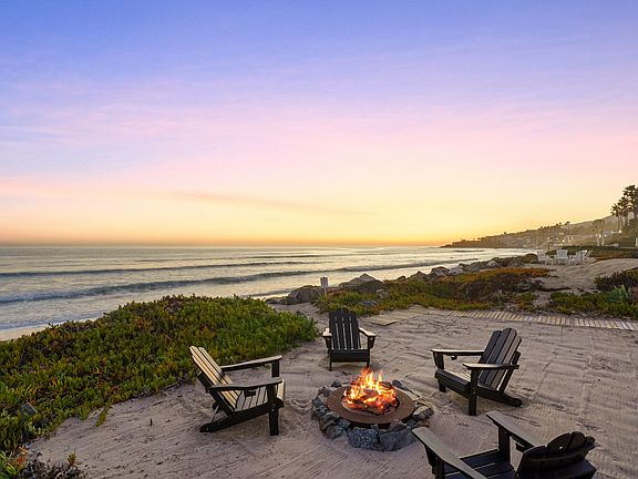 Unobstructed views, endless serenity, and pure Malibu magic.